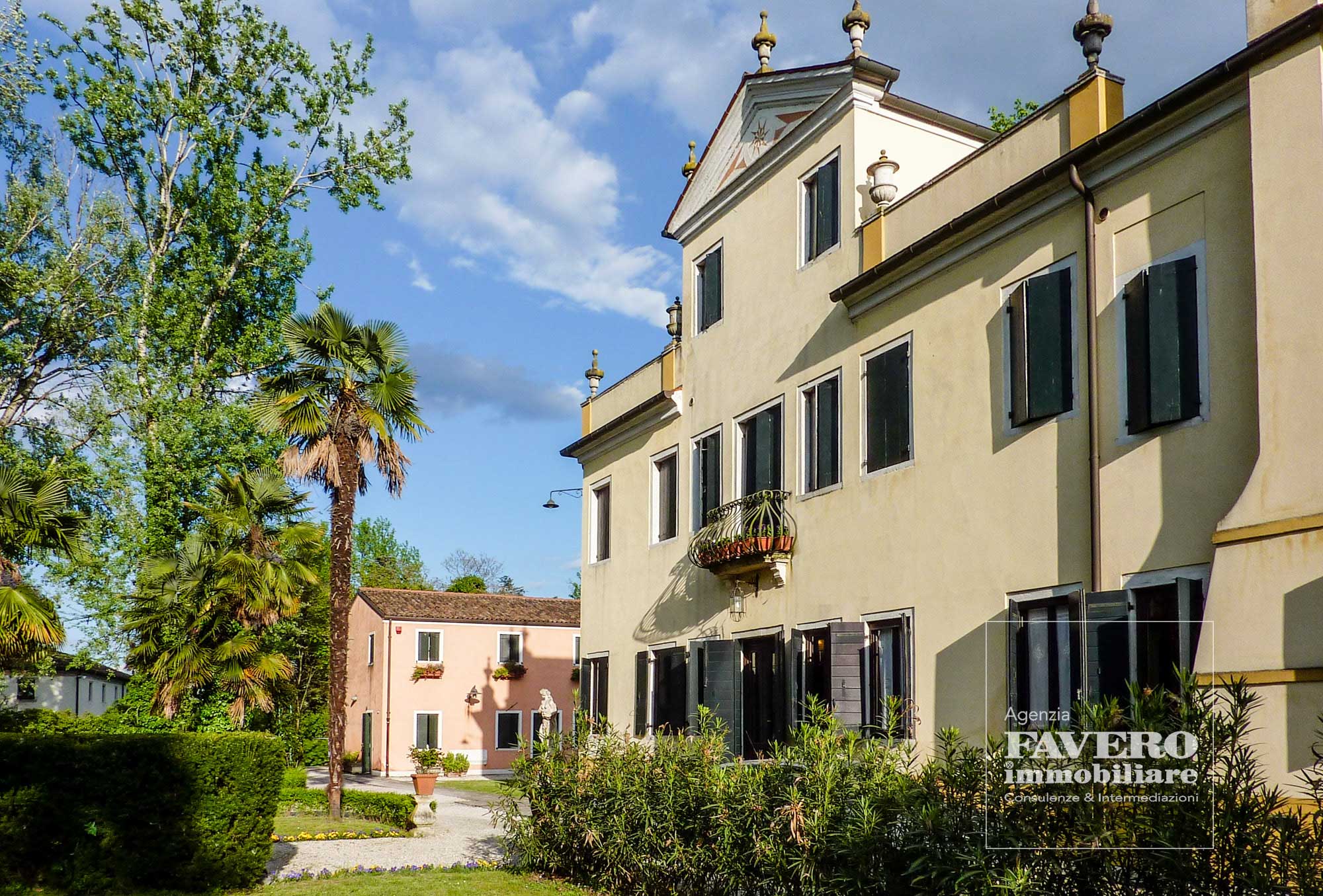 DOLO Villa Veneta con Adiacenza, Depandance, Magnifico Parco piantumato e Brolo